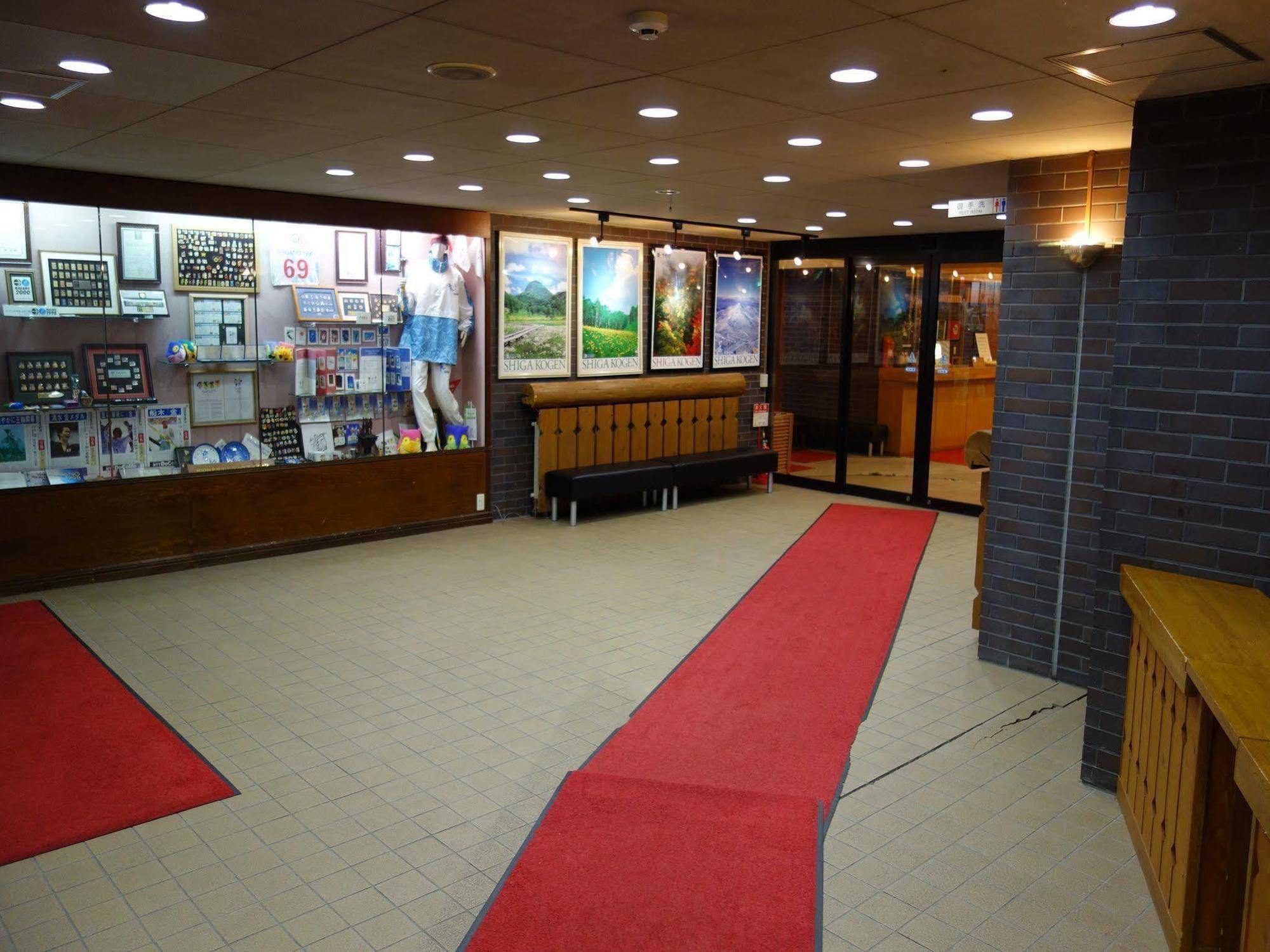 Shigaichii Hotel Yamanouchi  Esterno foto
